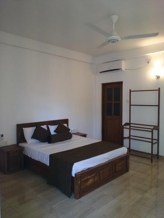Isanka Lion Lodge Sigiriya Ngoại thất bức ảnh