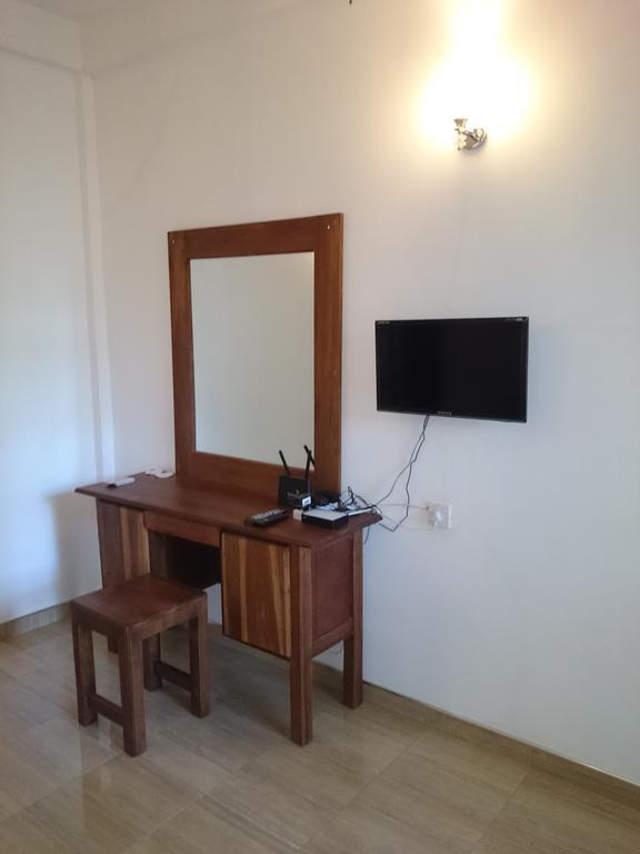 Isanka Lion Lodge Sigiriya Ngoại thất bức ảnh